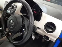 Volkswagen UP лот № 38043 оценка 4.5  с аукциона в Японии 6