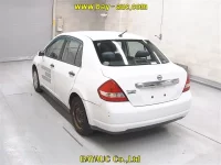 Nissan TIIDA LATIO лот № 103 оценка 3.5  с аукциона в Японии 1
