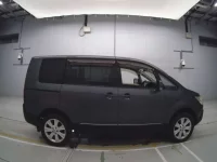 Mitsubishi DELICA D5 лот № 10049 оценка 3  с аукциона в Японии 2