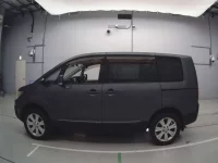 Mitsubishi DELICA D5 лот № 10049 оценка 3  с аукциона в Японии 3