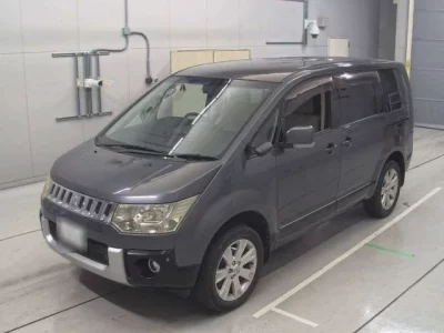 Mitsubishi DELICA D5  с аукциона в Японии