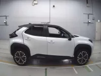 Toyota YARIS CROSS лот № 36044 оценка 5  с аукциона в Японии 2