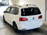 Volkswagen GOLF TOURAN лот № 1076 оценка 3.5  с аукциона в Японии 3