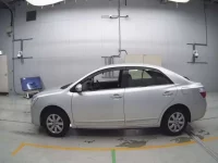 Toyota PREMIO лот № 10061 оценка 4  с аукциона в Японии 3