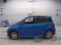 Toyota IST лот № 10076 оценка 3.5  с аукциона в Японии 3