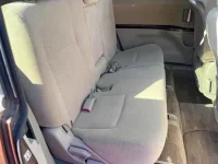 Toyota ISIS лот № 20072 оценка 3.5  с аукциона в Японии 7