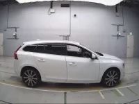 Volvo S60 лот № 38084 оценка 4.5  с аукциона в Японии 2