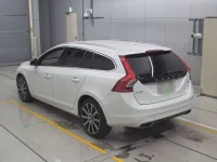 Volvo S60 лот № 38084 оценка 4.5  с аукциона в Японии 5