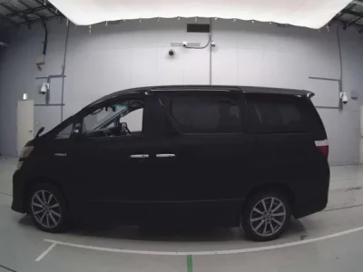 Toyota VELLFIRE  с аукциона в Японии