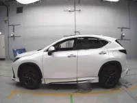 Lexus NX лот № 36083 оценка 4.5  с аукциона в Японии 3
