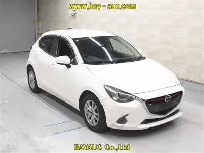 Mazda DEMIO  с аукциона в Японии