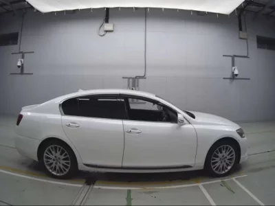 Lexus GS  с аукциона в Японии
