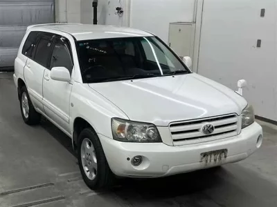 Toyota KLUGER  с аукциона в Японии