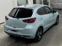 Mazda MAZDA2 лот № 20087 оценка 3.5  с аукциона в Японии 4