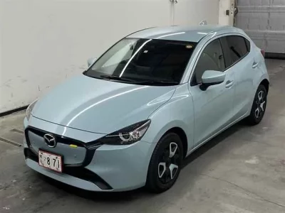 Mazda MAZDA2  с аукциона в Японии