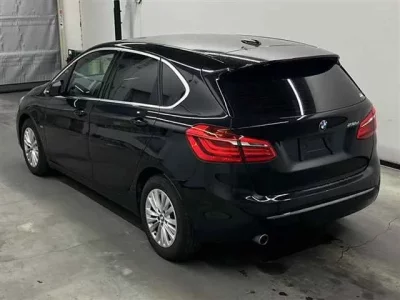 BMW 2-Series  с аукциона в Японии