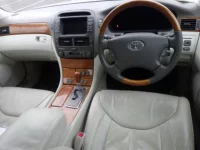 Toyota CELSIOR лот № 8027 оценка 4  с аукциона в Японии 2