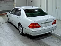 Toyota CELSIOR лот № 8027 оценка 4  с аукциона в Японии 1