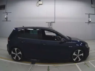 Volkswagen GOLF  с аукциона в Японии