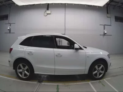 Audi Q5  с аукциона в Японии