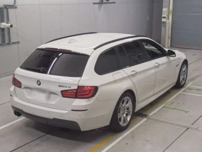 BMW 5-Series  с аукциона в Японии