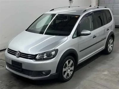 Volkswagen GOLF TOURAN  с аукциона в Японии