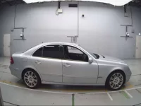 Mercedes-Benz E CLASS лот № 38123 оценка 4  с аукциона в Японии 2