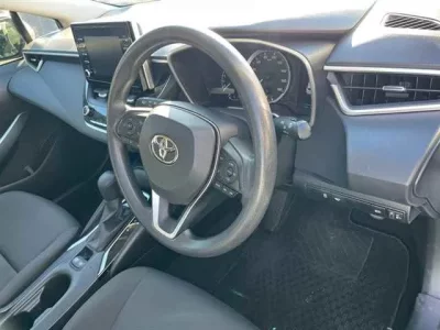 Toyota COROLLA TOURING  с аукциона в Японии