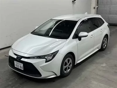 Toyota COROLLA TOURING  с аукциона в Японии