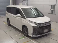 Toyota VOXY лот № 10156 оценка 4.5  с аукциона в Японии 4
