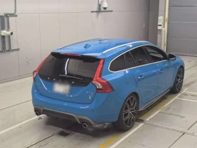 Volvo S60  с аукциона в Японии