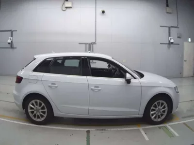 Audi A3  с аукциона в Японии