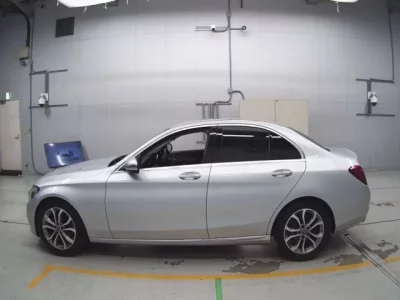 Mercedes-Benz C CLASS  с аукциона в Японии