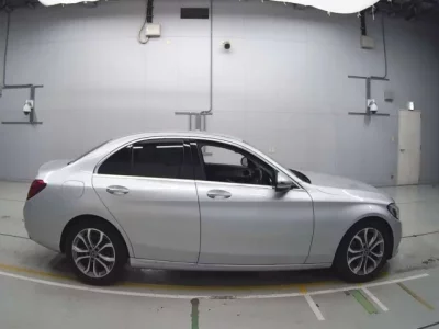 Mercedes-Benz C CLASS  с аукциона в Японии
