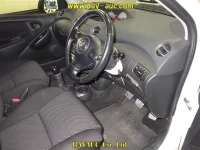 Toyota VITZ лот № 10104 оценка R  с аукциона в Японии 2