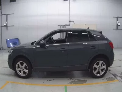 Audi Q2  с аукциона в Японии