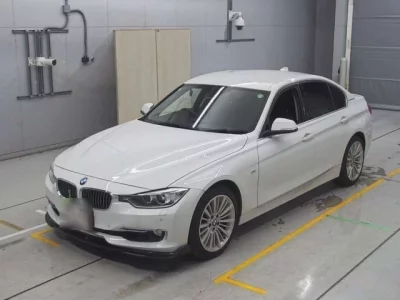BMW 3-Series  с аукциона в Японии
