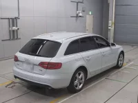 Audi A4 лот № 38169 оценка 3.5  с аукциона в Японии 1
