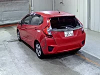 Honda FIT лот № 8133 оценка R  с аукциона в Японии 1
