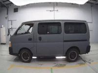Nissan CARAVAN VAN лот № 90032 оценка 3.5  с аукциона в Японии 3