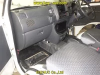 Toyota PIXIS TRUCK лот № 20010 оценка 4  с аукциона в Японии 5