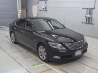 Lexus LS лот № 10216 оценка 3  с аукциона в Японии 4