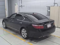 Lexus LS лот № 10216 оценка 3  с аукциона в Японии 5