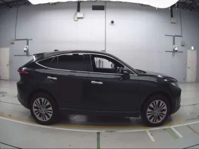 Toyota HARRIER  с аукциона в Японии