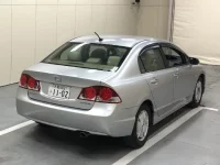 Honda CIVIC HYBRID лот № 1807 оценка 3.5  с аукциона в Японии 2