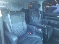 Toyota VELLFIRE лот № 30008 оценка R  с аукциона в Японии 8