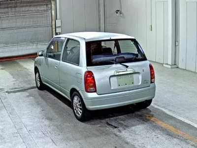 Daihatsu MIRA  с аукциона в Японии