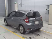 Nissan NOTE лот № 30015 оценка 4  с аукциона в Японии 5