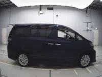 Toyota VELLFIRE лот № 30018 оценка 3.5  с аукциона в Японии 2
