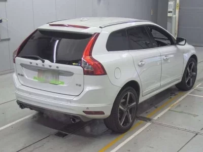 Volvo XC60  с аукциона в Японии